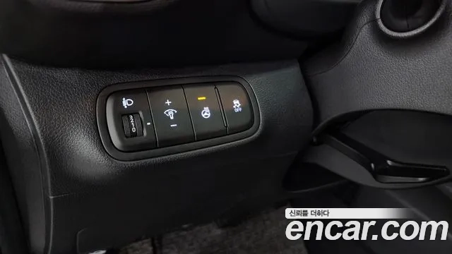 Hyundai Venue 2024 Белый из Кореи, фото 5