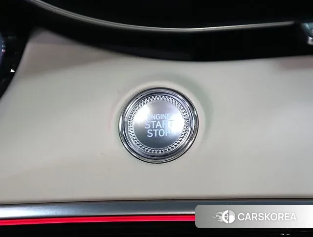 Genesis GV70 2021 Белый из Кореи, фото 5