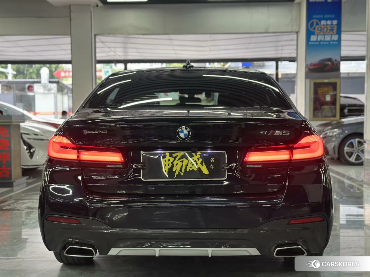 BMW 5 series 2021 Черный из Китая, фото 5
