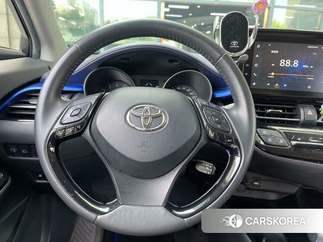 Toyota C-HR 2022 Белый из Китая, фото 5