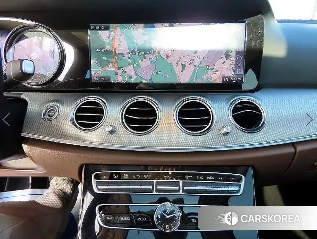 Mercedes-Benz E-Class W213 2018 Белый из Кореи, фото 5