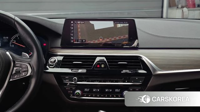 BMW 5 Series (G30) 2018 Небесно-голубой из Кореи, фото 5