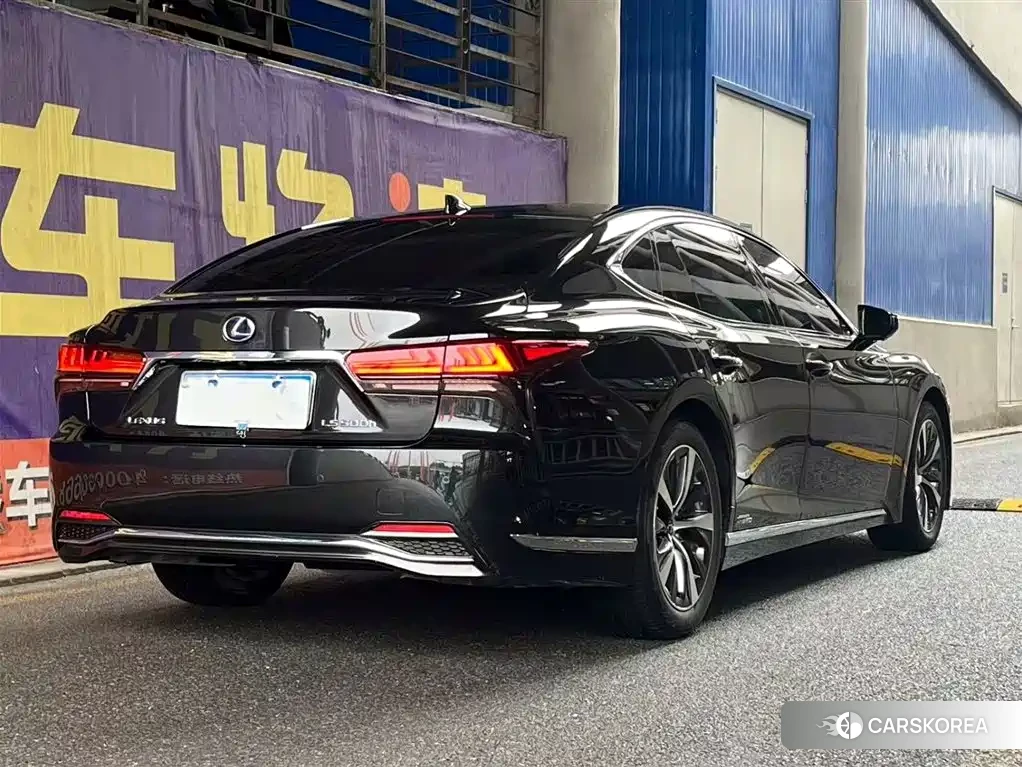 Lexus LS 2022 Черный из Китая, фото 5