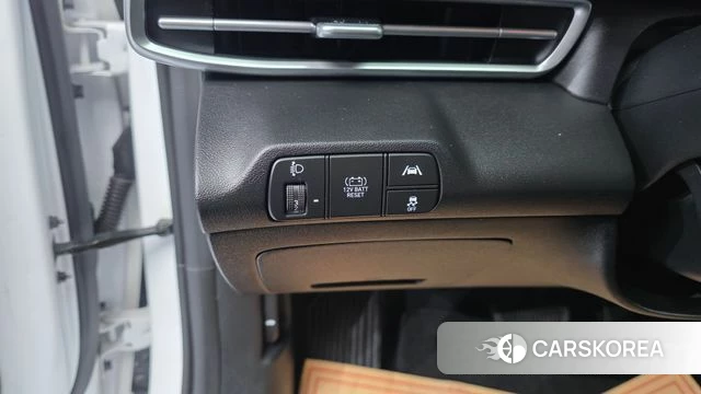 Hyundai Avante Hybrid (CN7) 2022 Белый из Кореи, фото 5