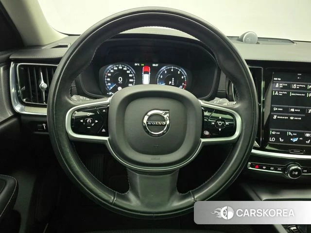 Volvo V60 Cross-Country 2nd Generation 2021 Синий из Кореи, фото 5