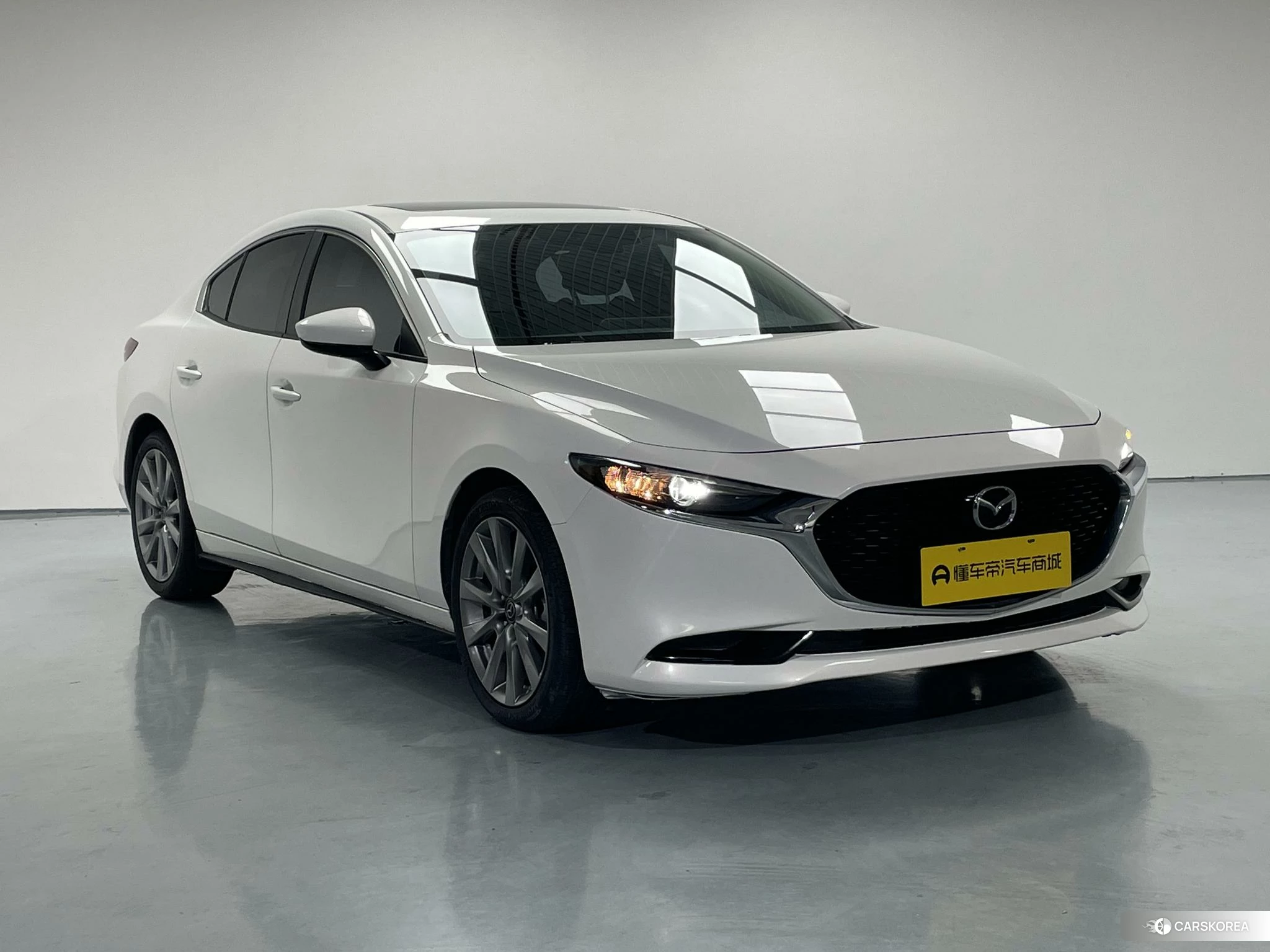 Mazda 3 2021 Белый из Китая, фото 5