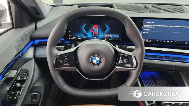 BMW 5 Series (G60) 2025 Черный из Кореи, фото 5