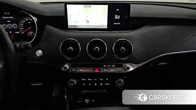 Kia Stinger Meister 2023 Серебряный из Кореи, фото 5