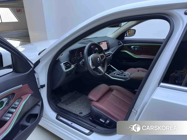 BMW 3 series 2023 Белый из Китая, фото 5