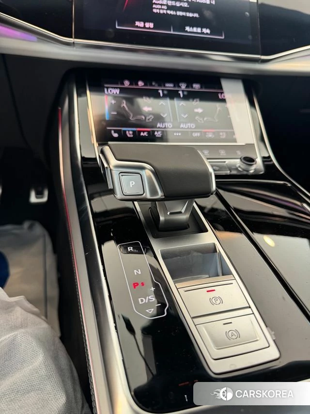 Audi Q8 (4M) 2026 Черный из Кореи, фото 5