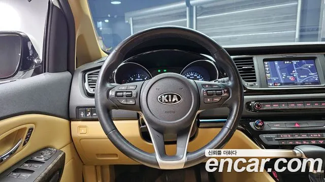 Kia The New Carnival 2019 Белый из Кореи, фото 5