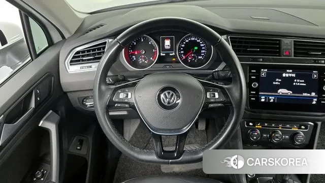 Volkswagen Tiguan second Generation 2020 Белый из Кореи, фото 5
