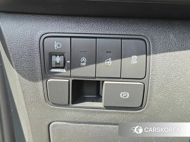 Hyundai Staria 2023 Серебристо-серый из Кореи, фото 5