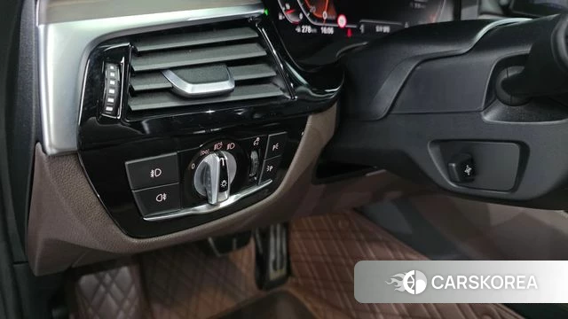 BMW 5 Series (G30) 2020 Черный из Кореи, фото 5