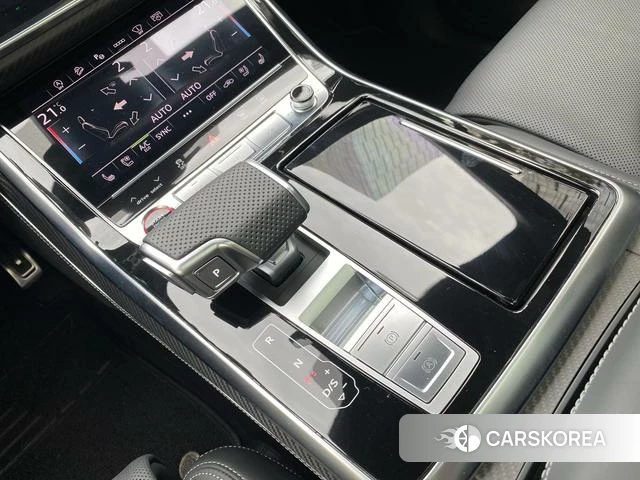 Audi SQ7 2025 Черный из Китая, фото 5
