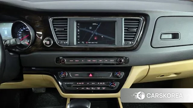 Kia The New Carnival 2018 Черный из Кореи, фото 5