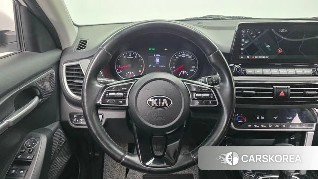 Kia Seltos 2021 Белый из Кореи, фото 5