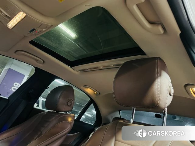 Mercedes-Benz E-Class W213 2018 Черный из Кореи, фото 5