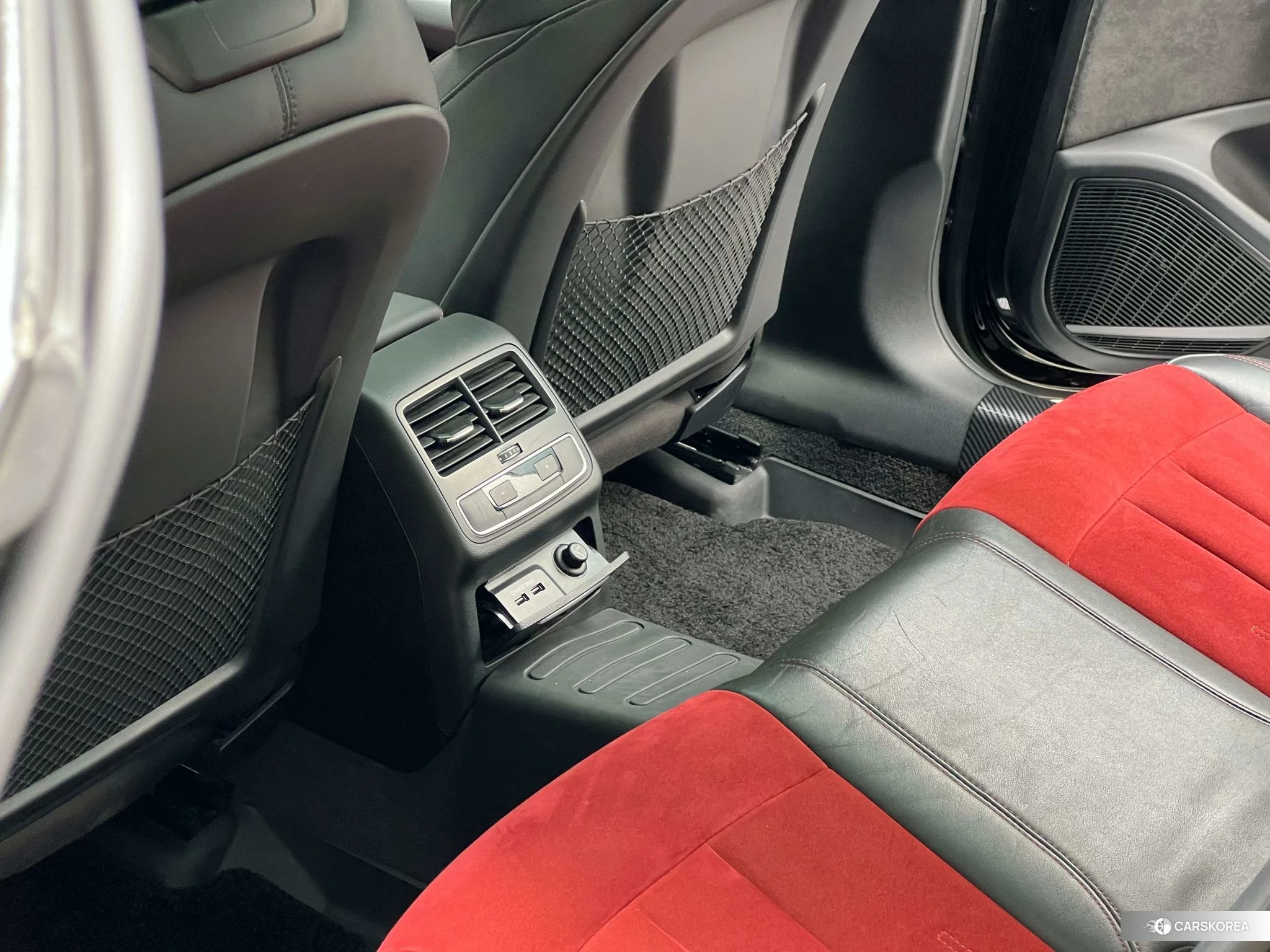 Audi A4L 2020 Черный из Китая, фото 5