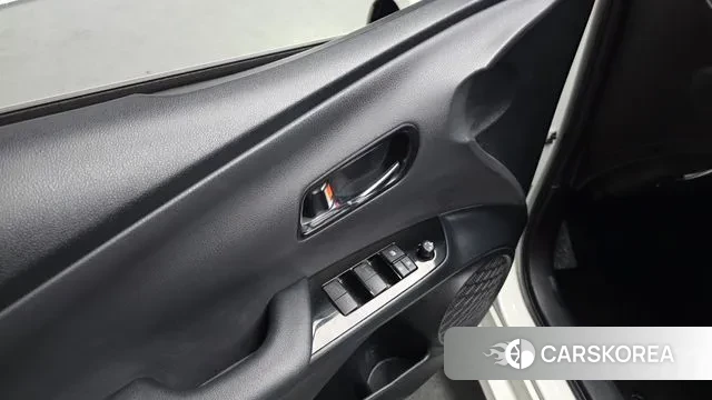 Toyota Prius 4th Generation 2019 Белый из Кореи, фото 5