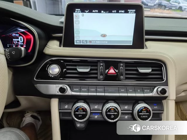 Genesis G70 2018 Черный из Кореи, фото 5