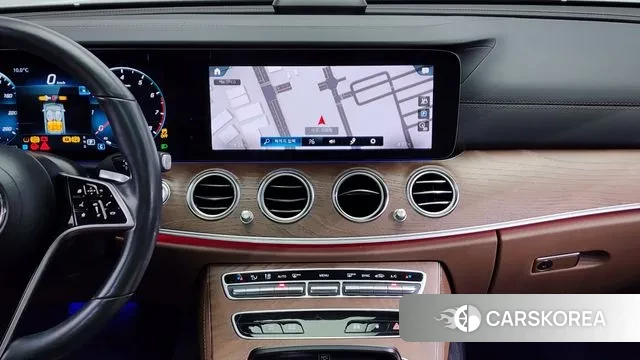 Mercedes-Benz E-Class W213 2021 Серебряный из Кореи, фото 5