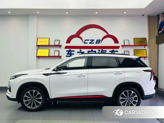 Chang'an CS75 PLUS 2022 Белый из Китая, фото 5