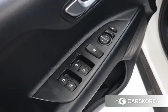 Kia Stonic 2020 Белый из Кореи, фото 5