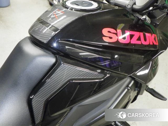 Проданный Suzuki GSX-S1000S Katana 2021 из Японии, фото 3