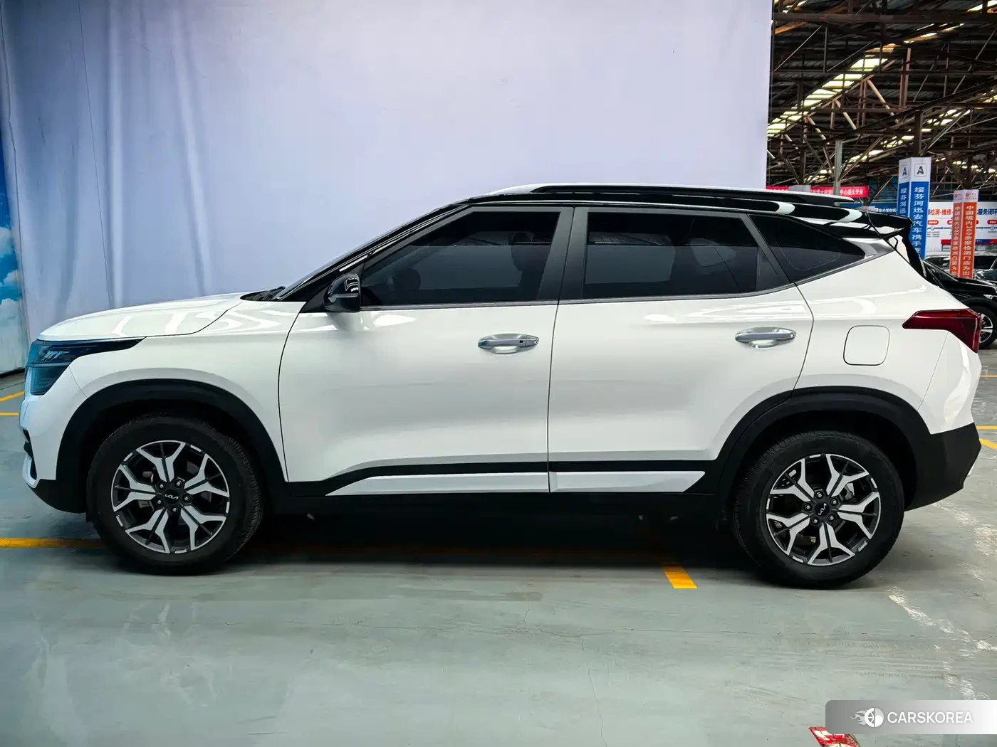 Kia KX3 2022 Белый из Китая, фото 6