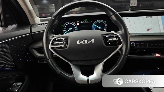 Kia K8 Hybrid 2023 Серебристо-серый из Кореи, фото 5