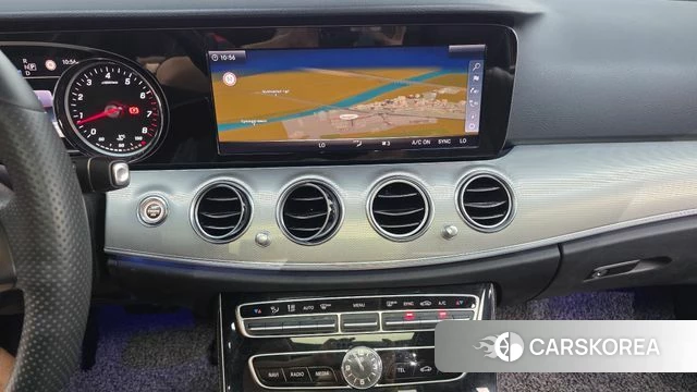 Mercedes-Benz E-Class W213 2018 Белый из Кореи, фото 5