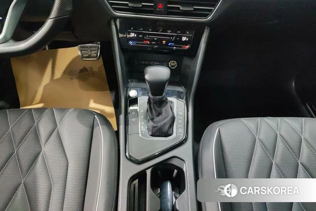 Volkswagen Tiguan L 2023 Белый из Китая, фото 5