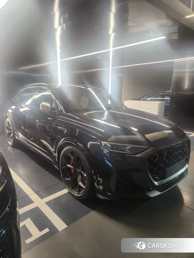 Audi RSQ8 (4M) 2025 Черный из Кореи, фото 5