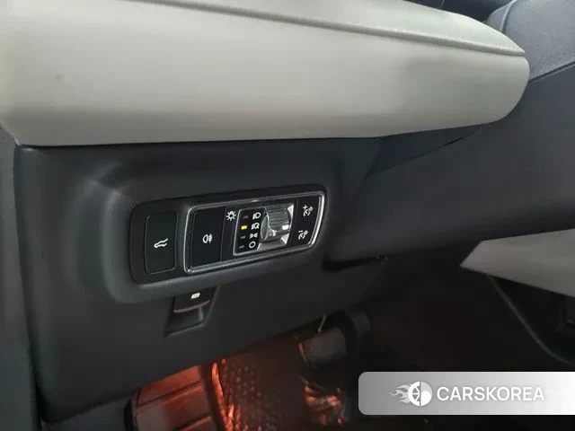 Lincoln Nautilus 2nd Generation 2025 Серебристо-серый из Кореи, фото 5