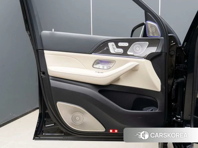 Mercedes-Benz GLS AMG 2025 Черный из Китая, фото 5