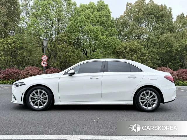 Mercedes-Benz Class A 2021 Белый из Китая, фото 5