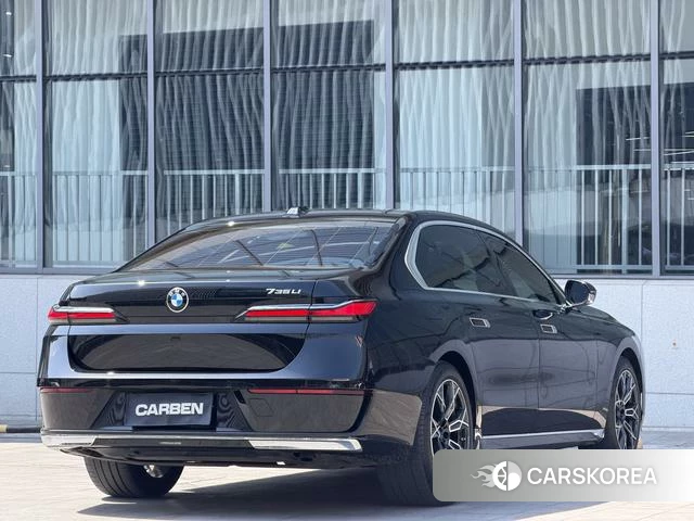 BMW 7 series 2023 Черный из Китая, фото 5
