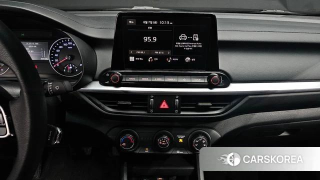 Kia The New K3 2nd generation 2023 Белый из Кореи, фото 5