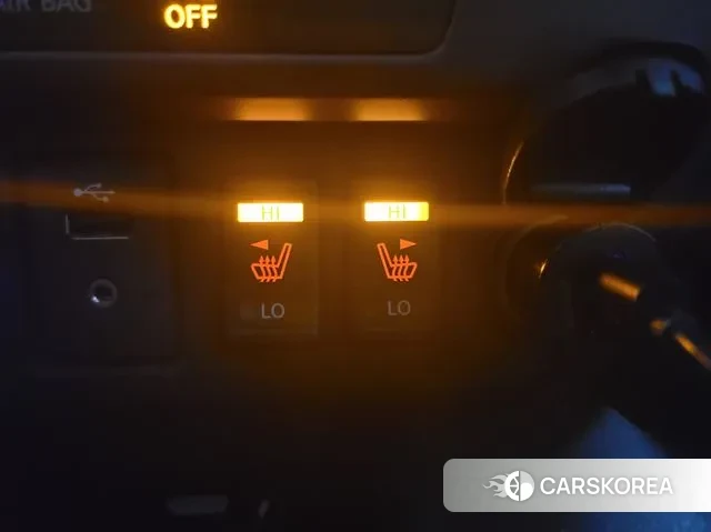 Nissan Leaf (ZE1) 2019 Серебряный из Кореи, фото 5