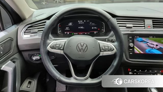 Volkswagen Tiguan second Generation 2022 Серый из Кореи, фото 5