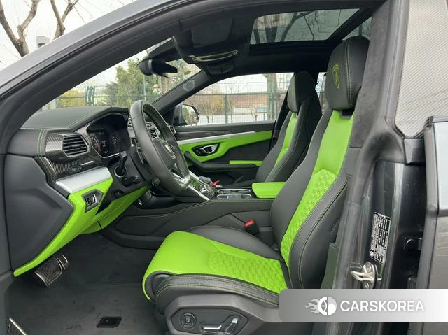 Lamborghini Urus 2020 Серебристо-серый из Китая, фото 5