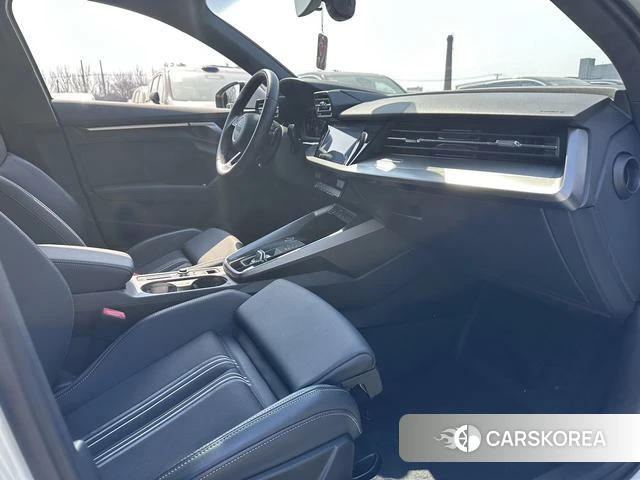 Audi A3 2023 Белый из Китая, фото 5