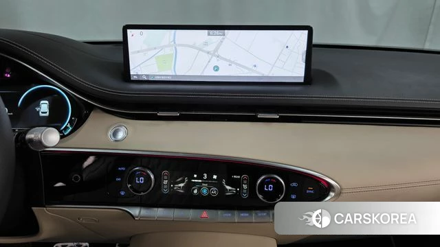 Genesis GV70 2023 Черный из Кореи, фото 5