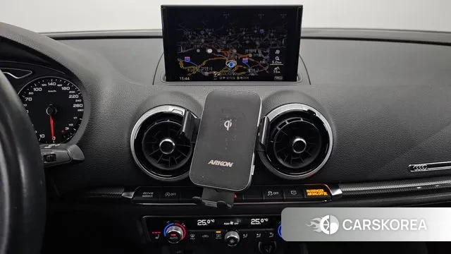 Audi New A3 2018 Белый из Кореи, фото 5