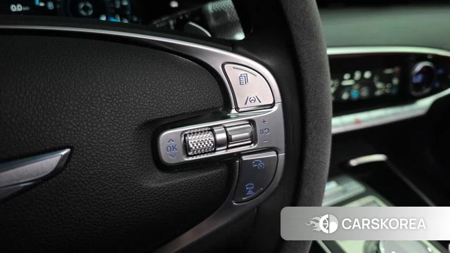 Genesis GV70 2023 Белый из Кореи, фото 5