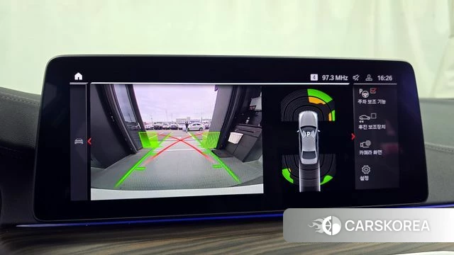 BMW 5 Series (G30) 2020 Белый из Кореи, фото 5