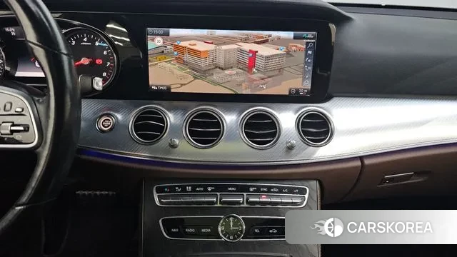 Mercedes-Benz E-Class W213 2020 Белый из Кореи, фото 5