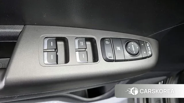 Kia Sportage The Bold 2021 Черный из Кореи, фото 5