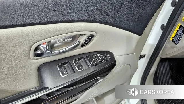 Kia The New Carnival 2018 Белый из Кореи, фото 5